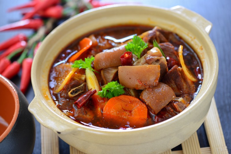 香辣羊肉煲的做法